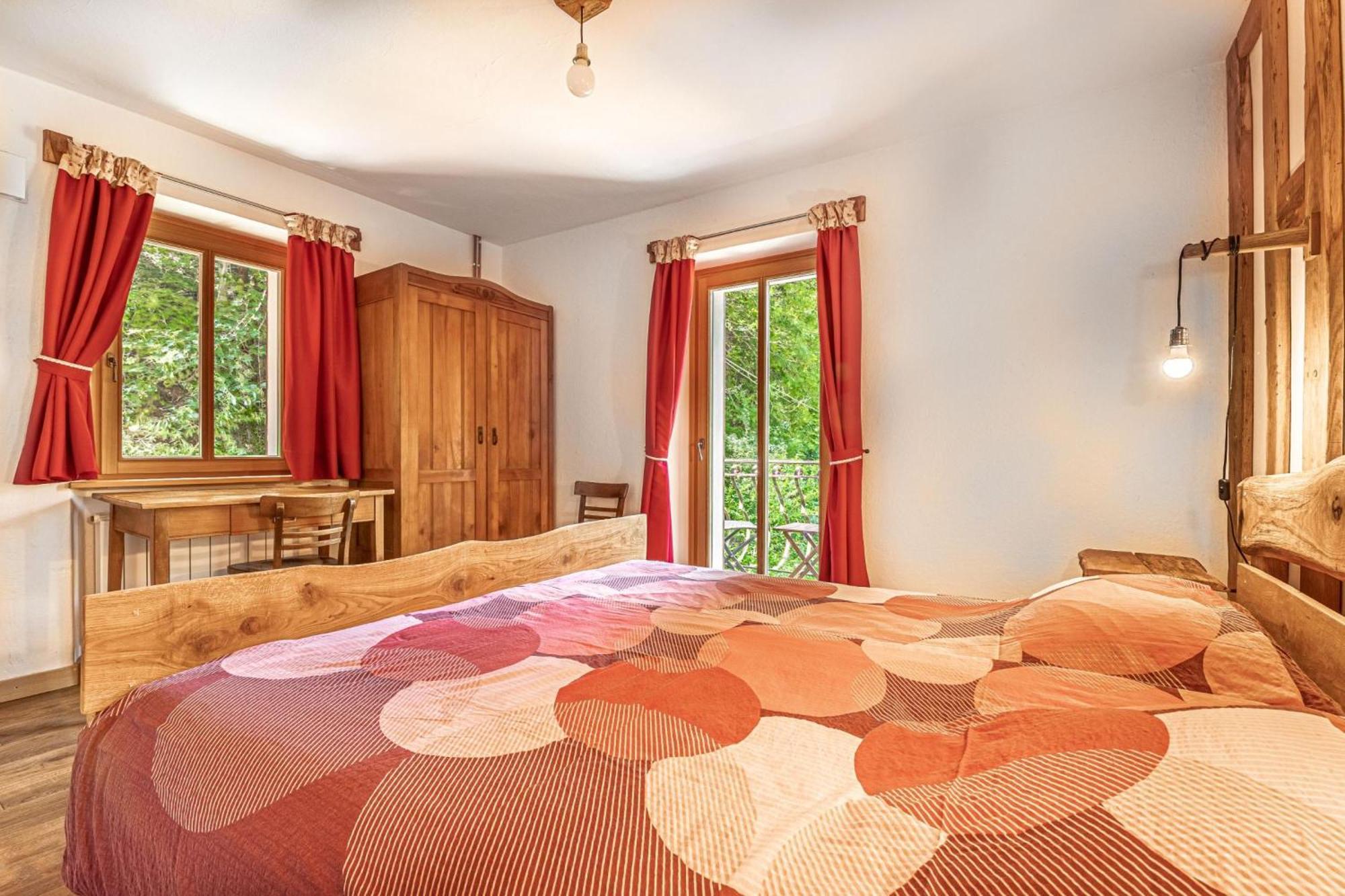 House By The Stream - Happy Rentals Avce Exteriör bild