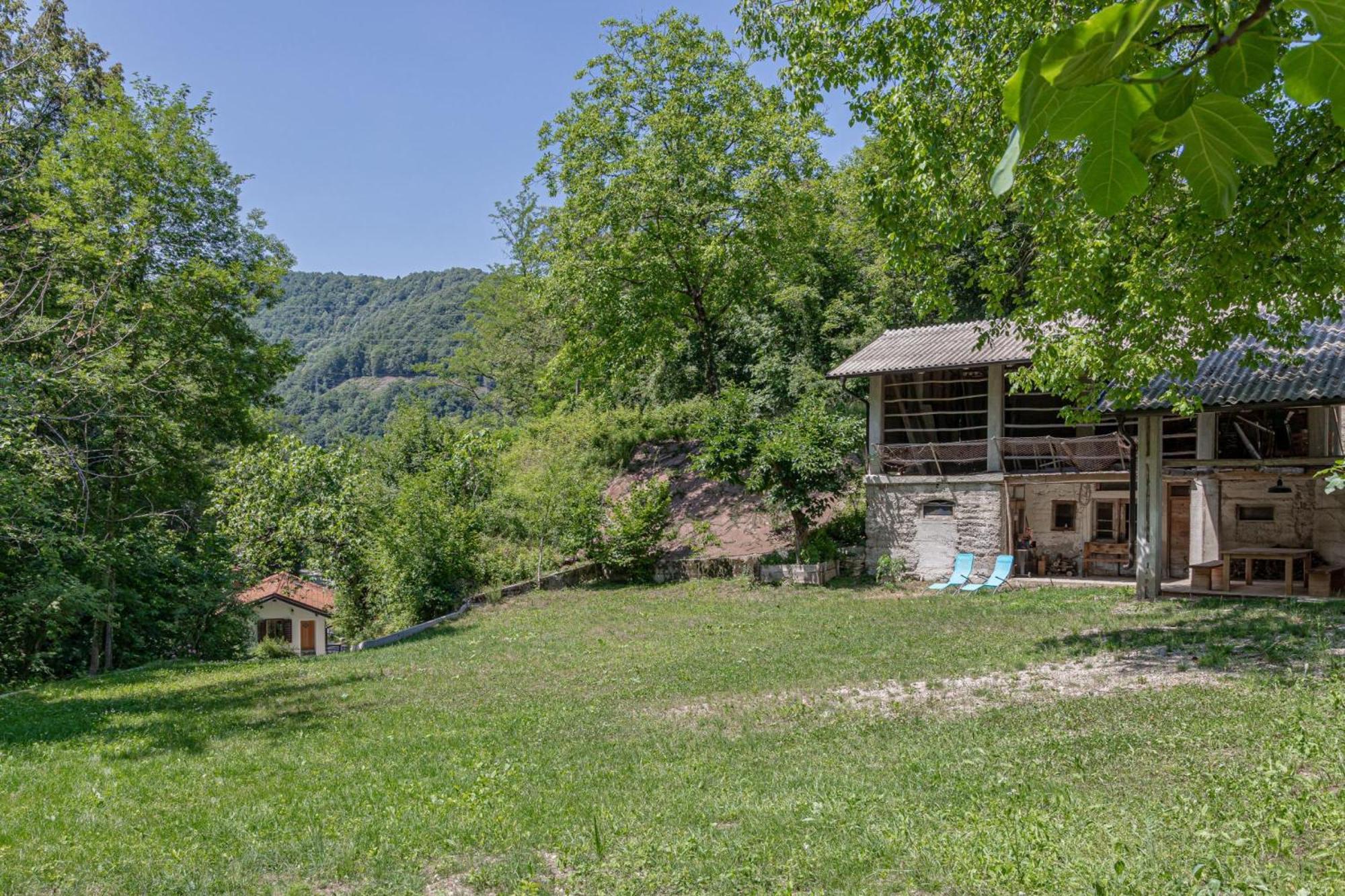 House By The Stream - Happy Rentals Avce Exteriör bild
